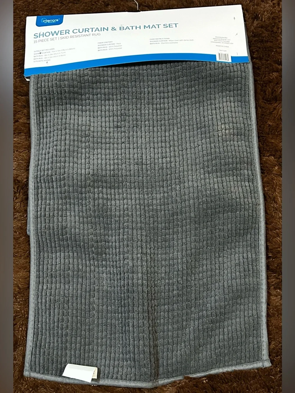 NEW Interior Designs Gray 15 piece shower curtain and accent rugs